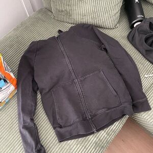 Brooklinen zip up sweatshirt